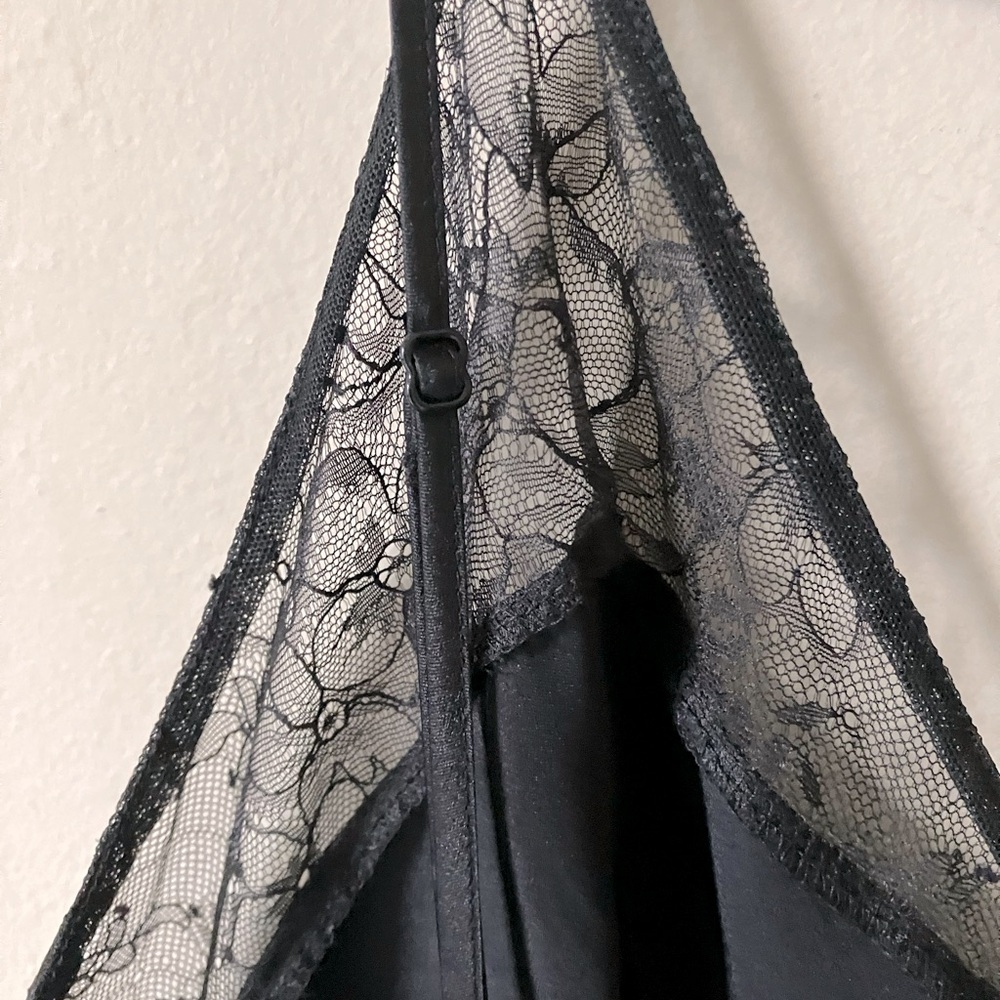 VICTORIA SECRET Elegant Black Lace Trim Chemise - Picture 6 of 8